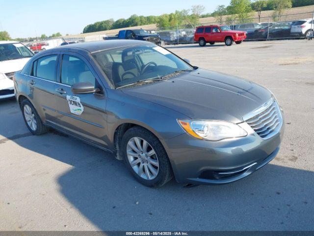  Salvage Chrysler 200