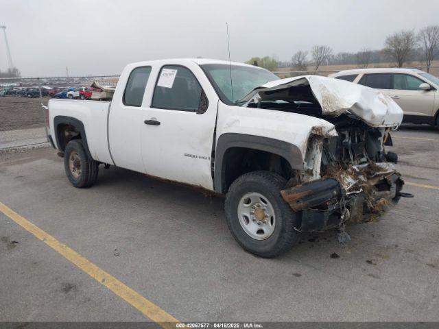  Salvage Chevrolet Silverado 2500