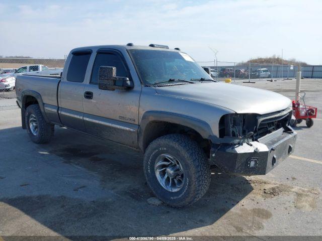  Salvage GMC Sierra 2500