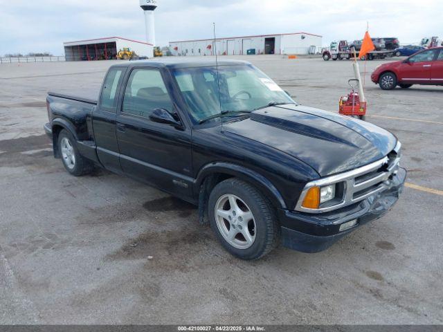  Salvage Chevrolet S-10