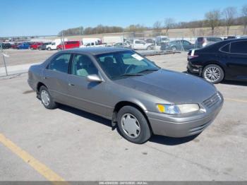  Salvage Toyota Camry