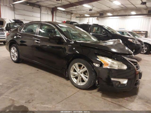  Salvage Nissan Altima
