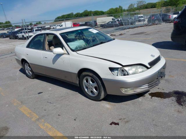  Salvage Lexus Es