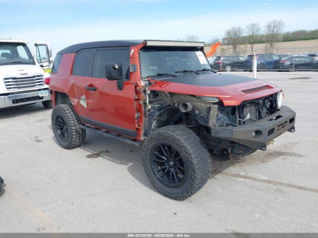  Salvage Toyota FJ Cruiser