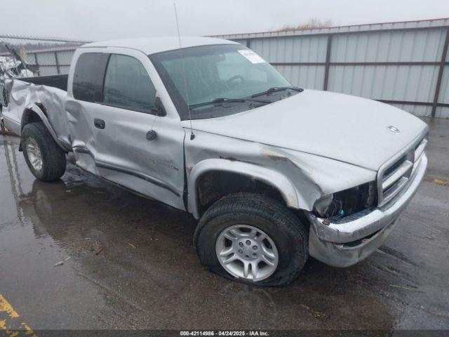  Salvage Dodge Dakota