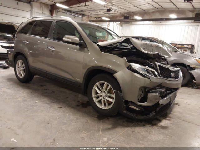  Salvage Kia Sorento