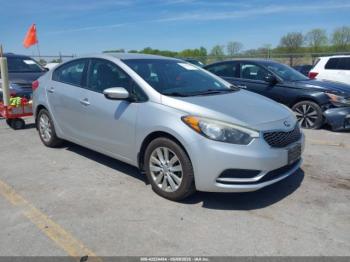  Salvage Kia Forte