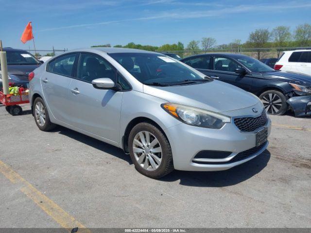  Salvage Kia Forte