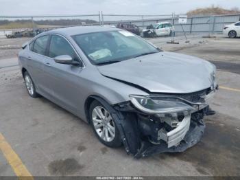  Salvage Chrysler 200