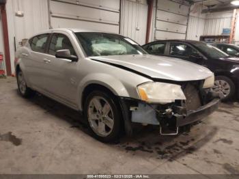  Salvage Dodge Avenger