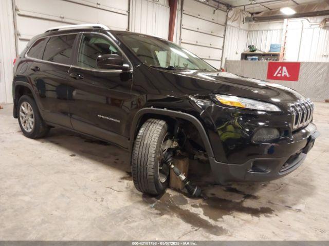  Salvage Jeep Cherokee