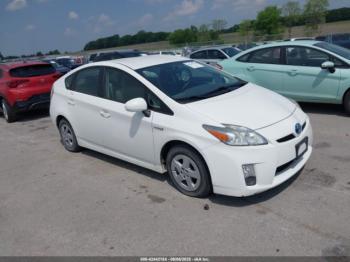  Salvage Toyota Prius