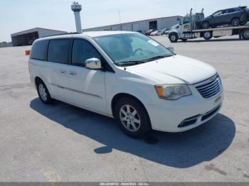 Salvage Chrysler Town & Country