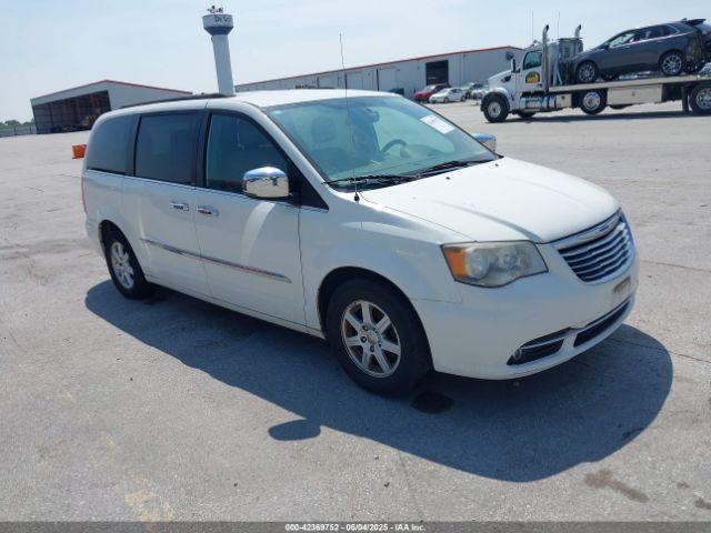  Salvage Chrysler Town & Country