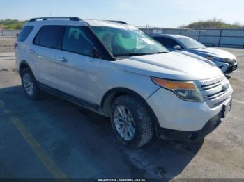  Salvage Ford Explorer