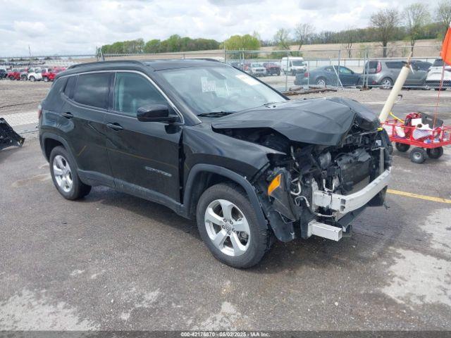  Salvage Jeep Compass