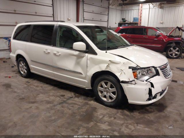  Salvage Chrysler Town & Country