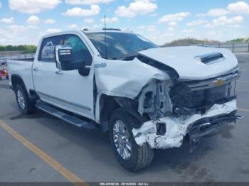  Salvage Chevrolet Silverado 2500