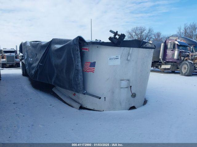  Salvage Vantage Dump Trailer Dump