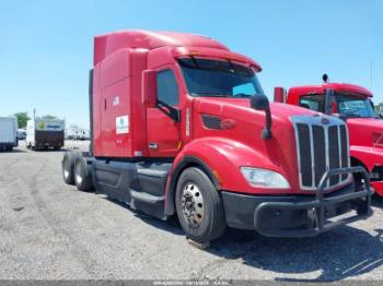  Salvage Peterbilt 579