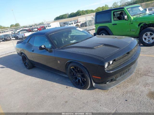  Salvage Dodge Challenger