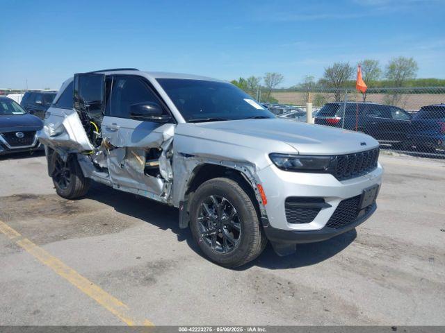  Salvage Jeep Grand Cherokee