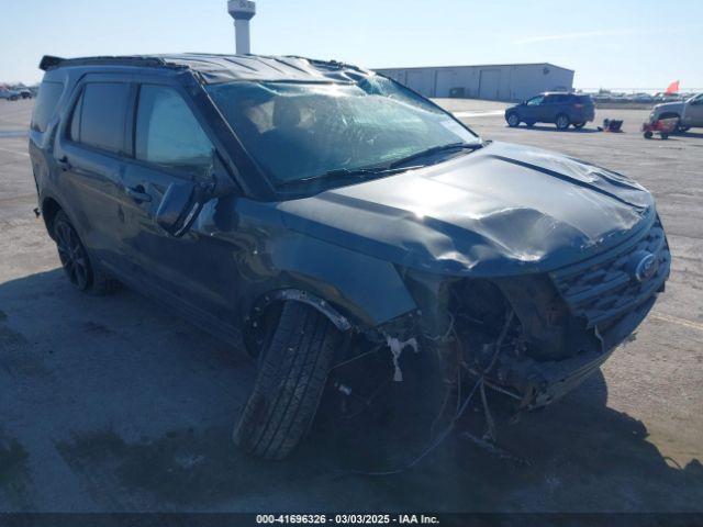  Salvage Ford Explorer