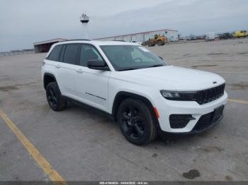  Salvage Jeep Grand Cherokee