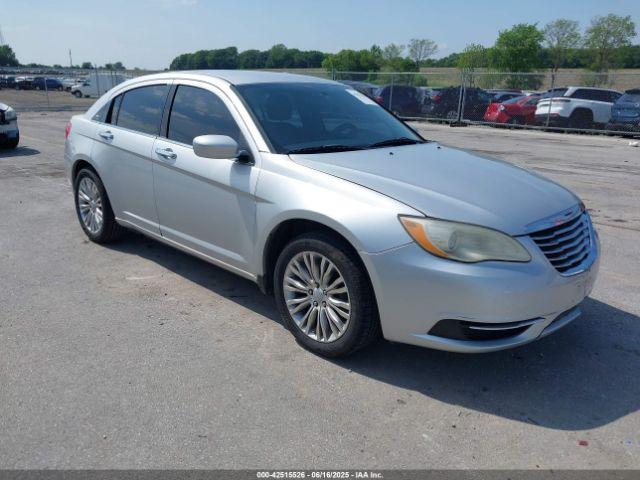  Salvage Chrysler 200