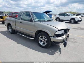  Salvage Chevrolet S-10