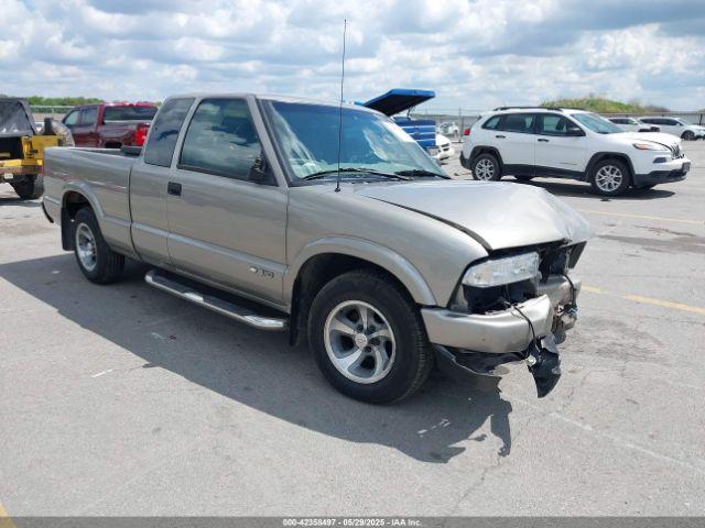  Salvage Chevrolet S-10