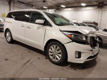  Salvage Kia Sedona