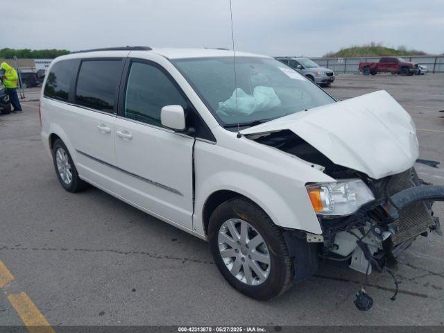  Salvage Chrysler Town & Country