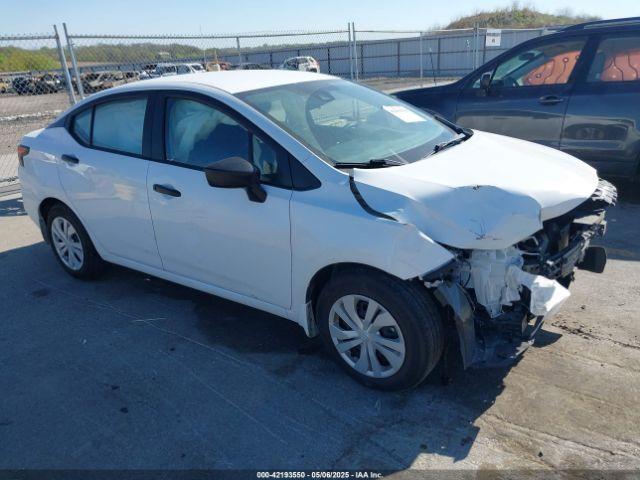  Salvage Nissan Versa
