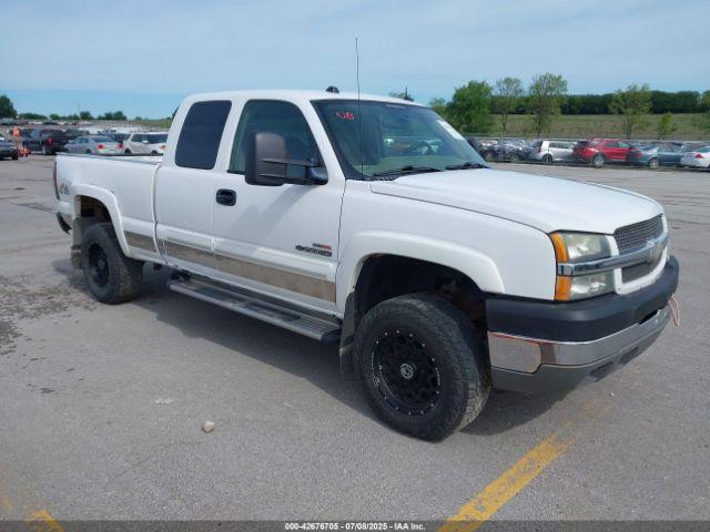  Salvage Chevrolet Silverado 2500