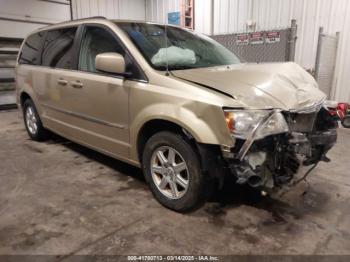  Salvage Chrysler Town & Country