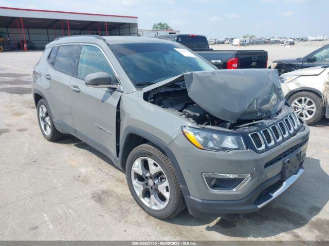  Salvage Jeep Compass