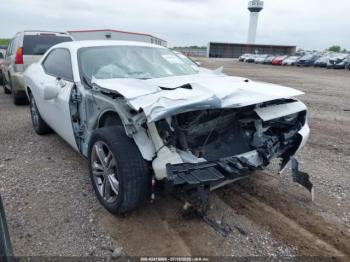  Salvage Dodge Challenger