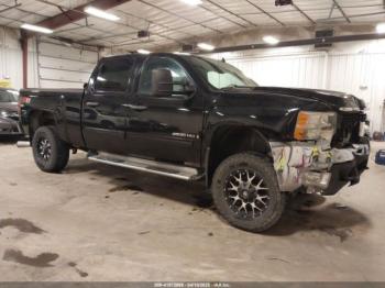  Salvage Chevrolet Silverado 2500