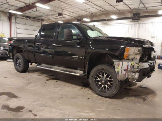  Salvage Chevrolet Silverado 2500