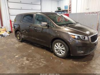  Salvage Kia Sedona