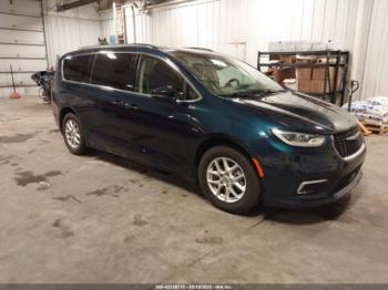  Salvage Chrysler Pacifica