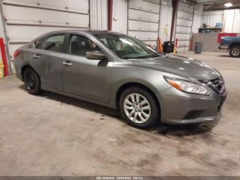  Salvage Nissan Altima