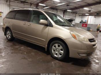  Salvage Toyota Sienna