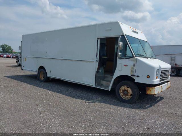  Salvage Freightliner Chassis
