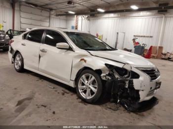  Salvage Nissan Altima