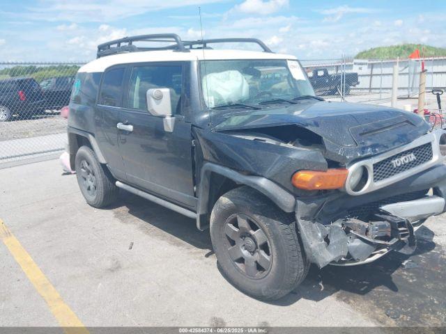  Salvage Toyota FJ Cruiser