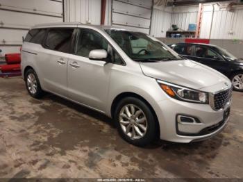  Salvage Kia Sedona