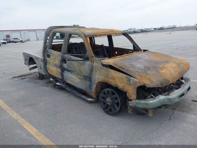  Salvage GMC Sierra 2500