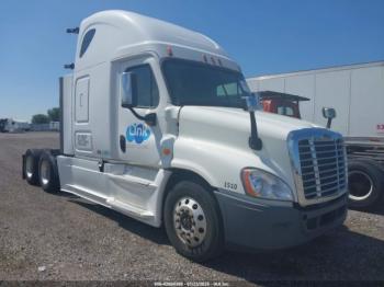  Salvage Freightliner Cascadia 125